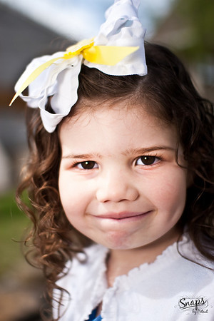 IMAGE: http://snapsbypoteat.smugmug.com/Babies-and-Children/MasonDixie/040310-006/840594926_jxksy-M.jpg