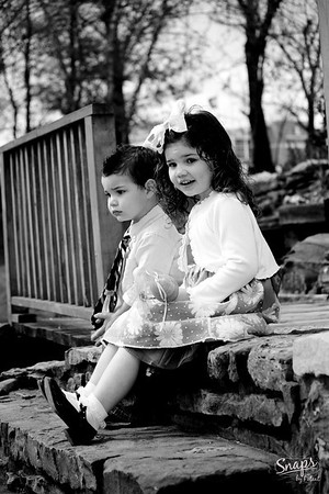 IMAGE: http://snapsbypoteat.smugmug.com/Babies-and-Children/MasonDixie/040310-064/840621651_Ydqop-M.jpg