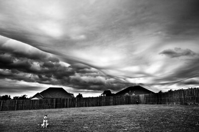 IMAGE: http://snapsbypoteat.smugmug.com/Nature/Crazy-Clouds/clouds1006/894898863_xPD4u-S.jpg